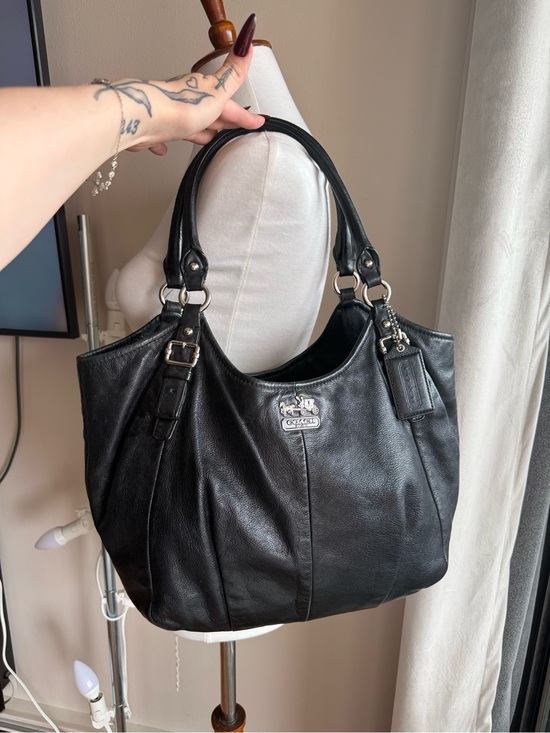 Coach Handbags - Coach Black Leather Shoulder Bag with Silver Hardware